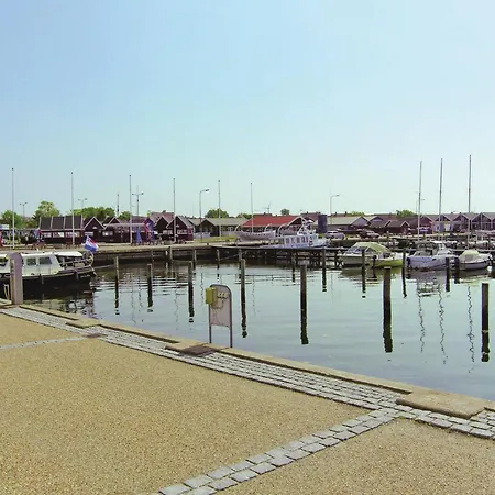Pet Friendly In With Harbor View Apartment